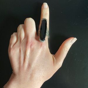 Vtg Marcasite Onyx cocktail ring 8/8.5